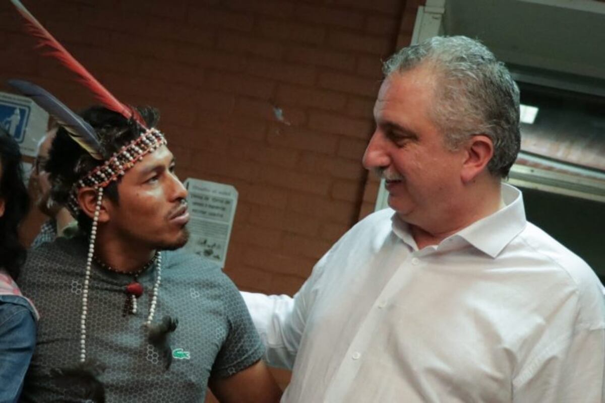 Un líder guaraní de Iguazú en el lanzamiento del nuevo programa de capacitación en orientación turística\u002E (MisionesOnline)