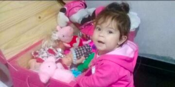 Abigail Espínola lleva un mes en Terapia Intensiva del Hospital de Pediatría de Posadas\u002E (Foto: Primera Edición)