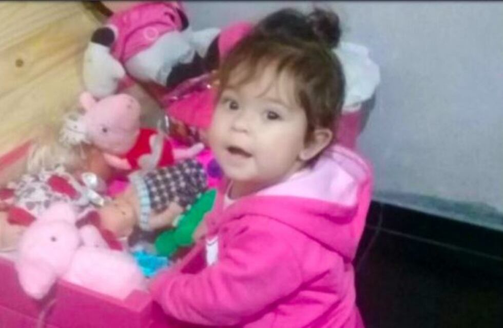 Una nena de un año lleva un mes en terapia intensiva por Gripe A