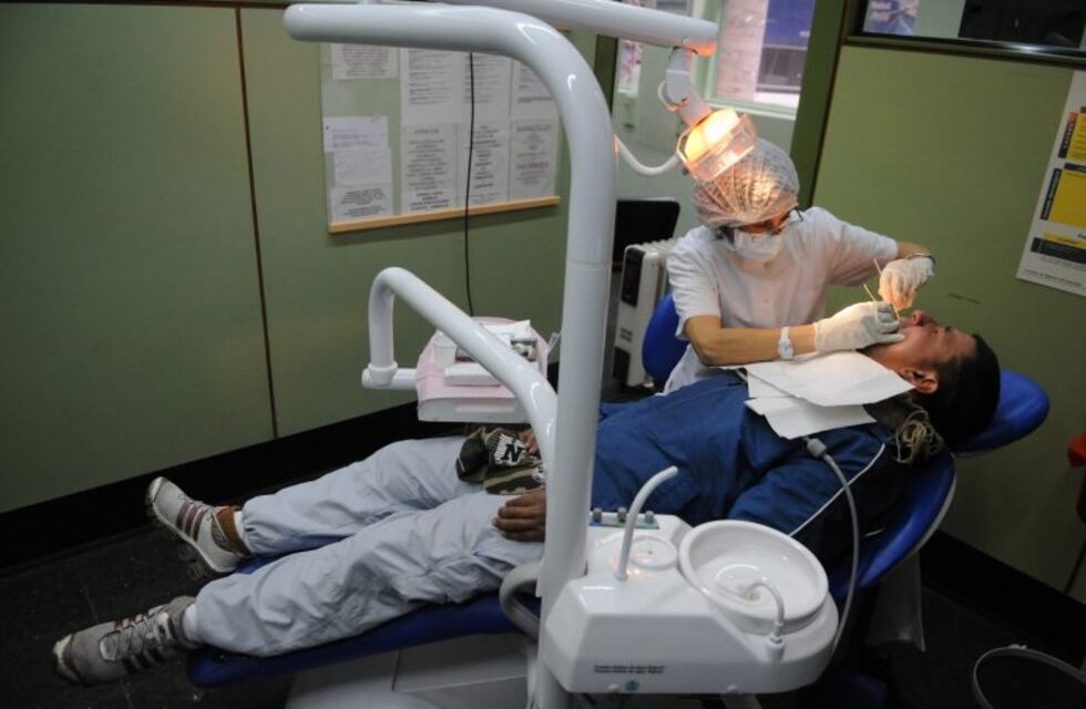 La Facultad de Odontología sumó dos carreras cortas