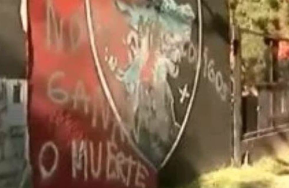 Pintadas amenazantes en Newell's antes del clásico: "Ganen o muerte"
