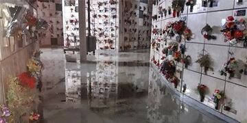 Los nichos del Cementerio Parque de Mar del Plata se inundaron (Foto: Loquepasa\u002Enet)