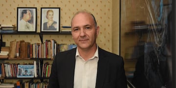 Recaen más críticas sobre Guillermo Carmona, el flamante secretario de Malvinas, Antártida y Atlántico Sur