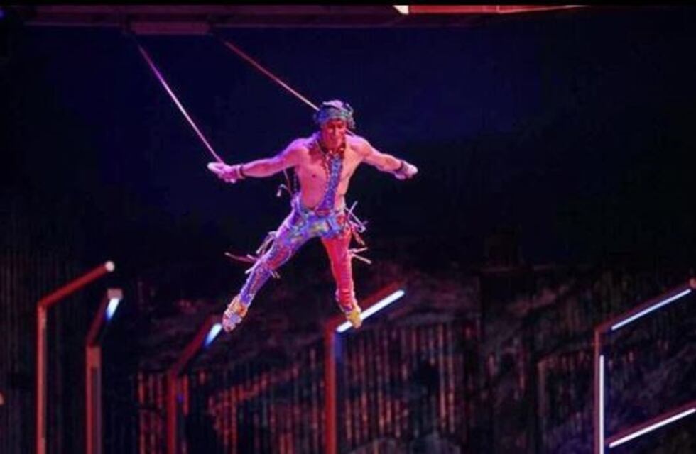 Un acróbata del Cirque du Soleil murió al caer en pleno show