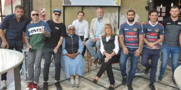 Deportistas y artistas se unen por los niños en la campaña Igual es más\u002E