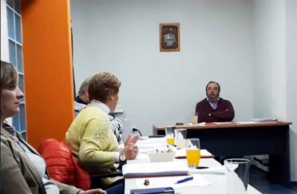 Escandalosa reunión de comisión de los concejales de Río Primero