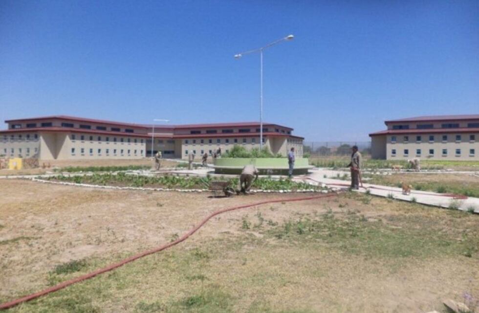 Internos de la cárcel de Güemes reclaman aumento salarial