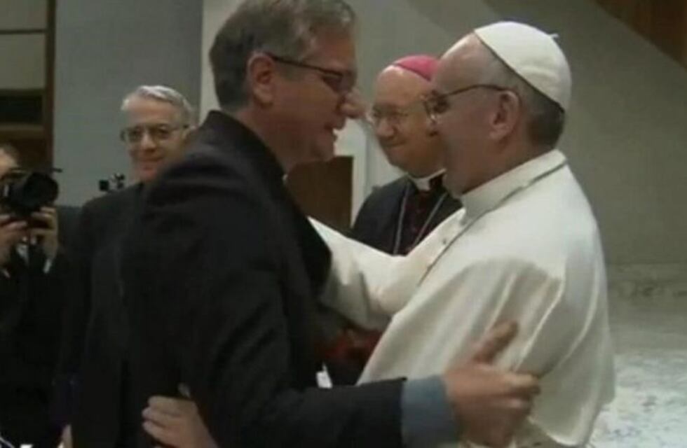 Uniones gays: "Francisco no habilita ni deshabilita, Francisco acompaña"