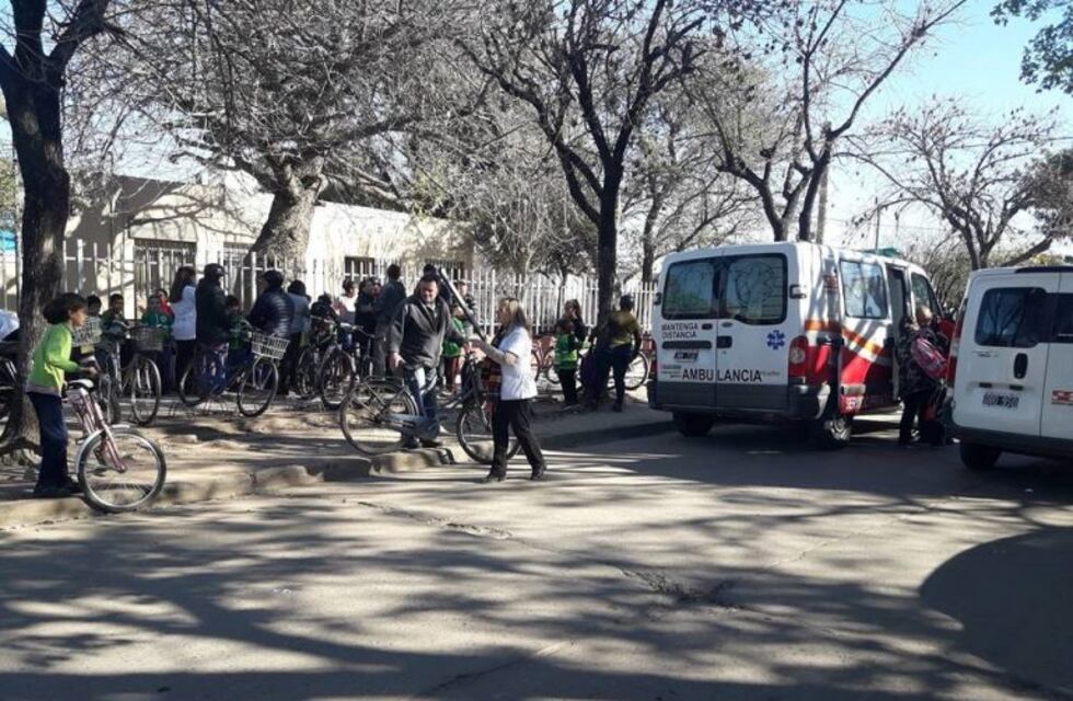 Internan a niños por intoxicación masiva en una escuela de Morteros