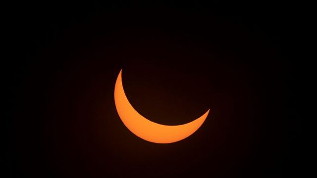 Solar eclipse as seen from the La Silla European Southern Observatory (ESO) in La Higuera, Coquimbo Region, Chile, on July 02, 2019\u002E - Tens of thousands of tourists braced Tuesday for a rare total solar eclipse that was expected to turn day into night along a large swath of Latin America's southern cone, including much of Chile and Argentina\u002E (Photo by Martin BERNETTI / AFP)