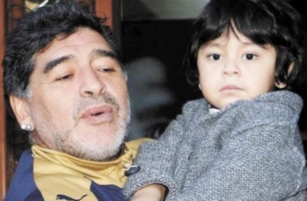 El emotivo reencuentro de Diego Maradona con Dieguito Fernando: "Te extrañé mucho"
