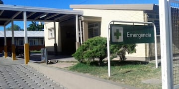 Ingreso al a guardia del hospital Enfermeros Argentinos en General Alvear.