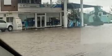 En Morrison cayeron 180 milímetros y hay 13 familias autoevacuadas\u002E