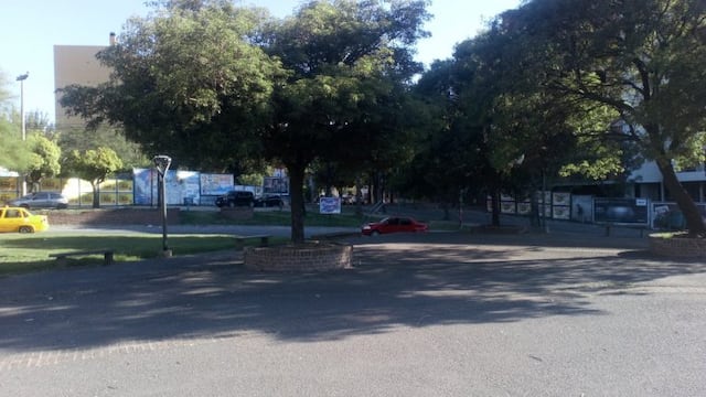 Vandalismo en Plaza Sarmiento\u002E