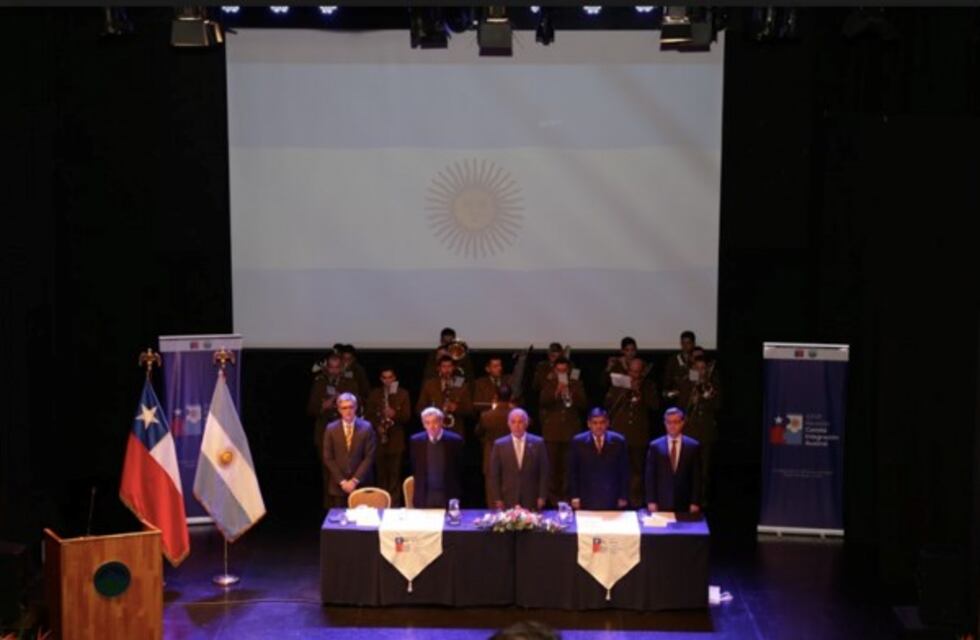 Autoridades regionales de Chile y Argentina fortalecen vínculos para potenciar desarrollo estratégico de la Patagonia