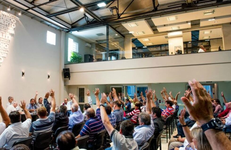 Los municipales rechazaron una oferta de aumento del 22% y ratificaron el paro de esta semana