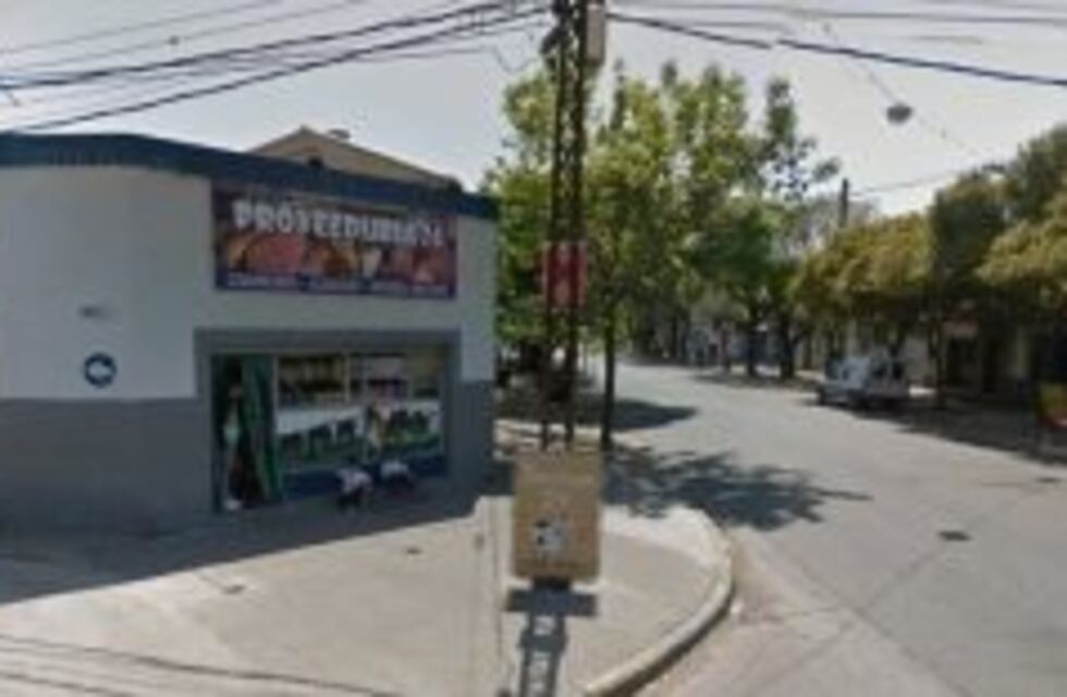 Dos hombres fueron detenidos tras asaltar un comercio de barrio Tablada