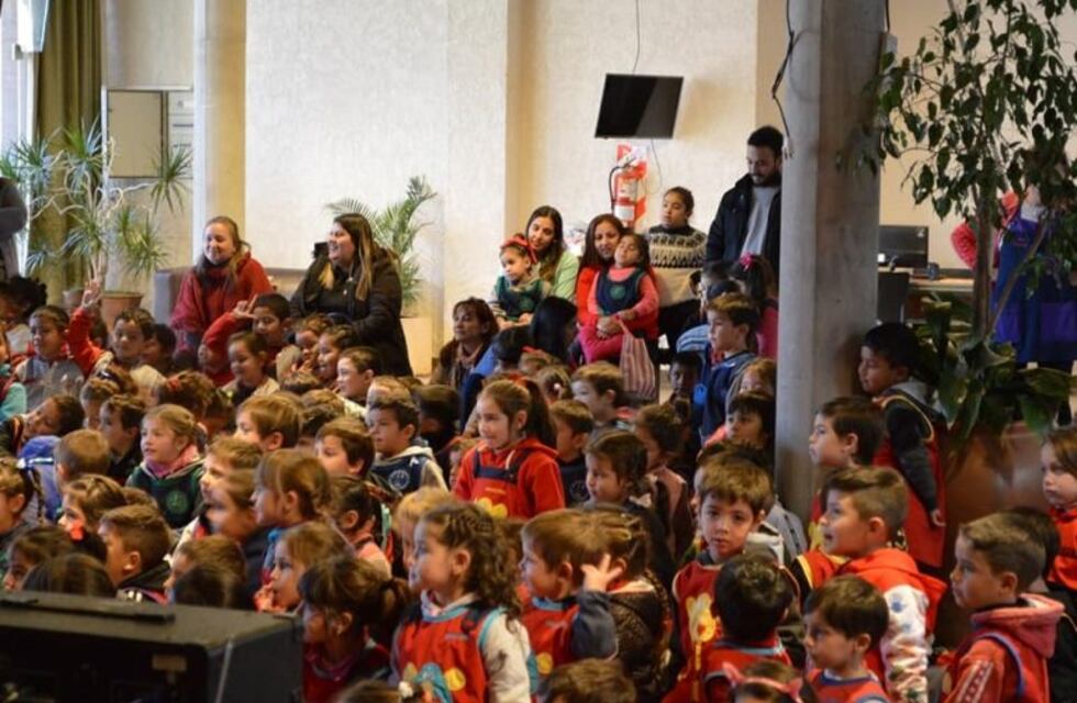 Los jardines de infante de Mina Clavero festejaron su día en el Comechingones