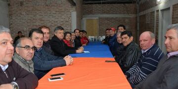 Domingo Peppo durante la reunión de la Asociación de Consorcios Productivos de Servicios Rurales (Web)\u002E