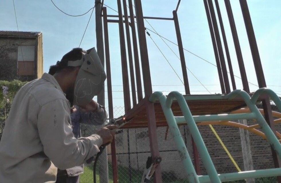 El Equipo Hábitat refaccionó juegos de jardín de infantes