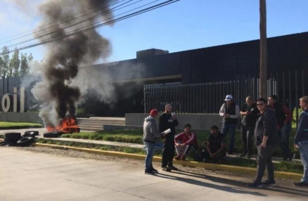 Trabajadores de Oil no perciben sus sueldos desde octubre