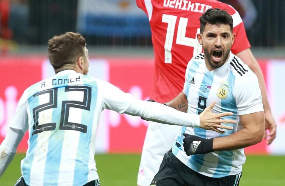 El "Kun" Agüero fue dado de alta tras la artroscopia exitosa en la rodilla izquierda