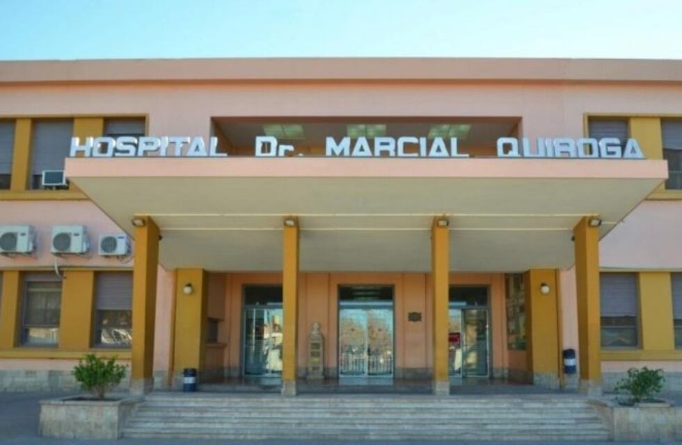 Le pagaban para cuidar a una enferma en el hospital y aprovechó para robarle