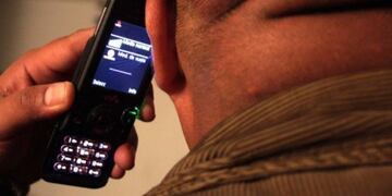 Detuvieron a padre e hijo acusados de estafar a ancianos con \