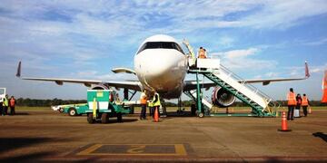 Llegó el primer vuelo de Jet Smart a Iguazú