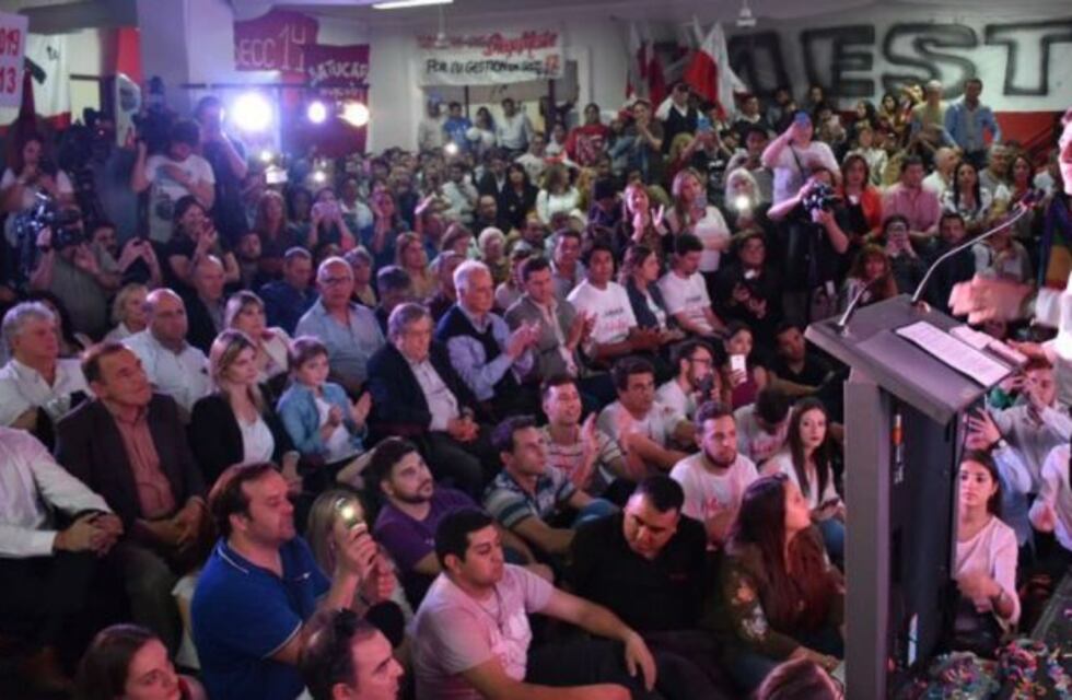 Mestre asumió en la UCR y convocó  construir "Cambiemos a la cordobesa"