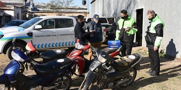 Entrega de motos a la Agencia de Investigación Criminal