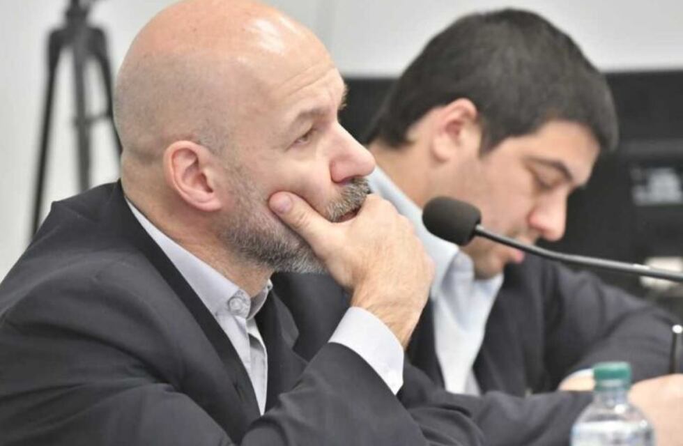 El fiscal aseguró que se está frente a un fraude en las obras de las escuelas