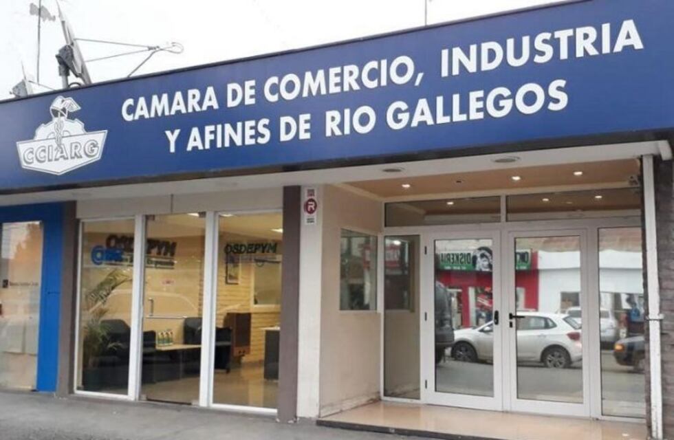 Pedirán al Gobierno la apertura de todos los comercios