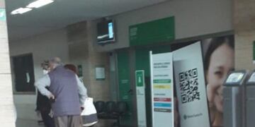 El palacio de Balcarce y Pellegrini en está muy lejos de registrar el movimiento normal\u002E (Leonela Gisel González)