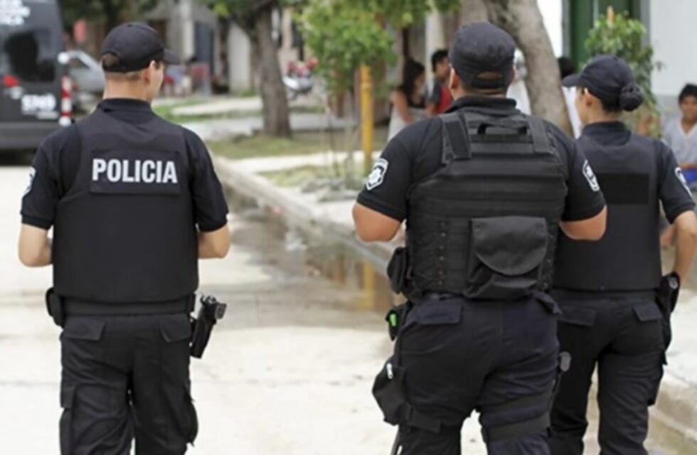Banda de policías que hacían allanamientos ilegales logró eludir el juicio oral