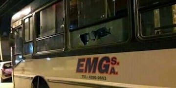 Un colectivero la secuestró y para escapar tuvo que tirarse por la ventanilla\u002E Foto: Crónica\u002E