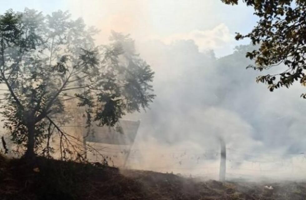 Un incendio generó alarma en los vecinos del kilómetro 9 de Eldorado