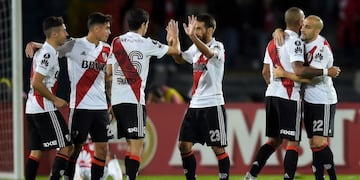 Argentina's River Plate players celebrate at the end of their match against Colombia's Independiente Santa Fe during the Copa Libertadores football match at Nemesio Camacho El Campin stadium in Bogota, on May 3, 2018\u002E / AFP PHOTO / Raul ARBOLEDA colombia bogota futbol copa libertadores 2018 futbolistas partido Independiente Santa Fe vs River Plate
