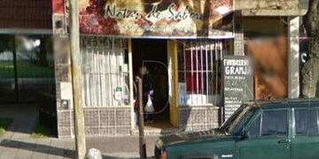 Sujeto atrincherado en supermarcado