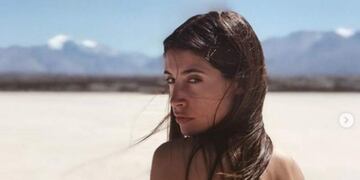 Agustina posó sexy en la zona turística La Pampa del Leoncito\u002E