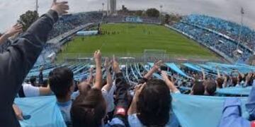 Los hinchas del Celeste acompañaron en la primera parte del torneo\u002E Como premio, se mantienen los precios de abonos\u002E