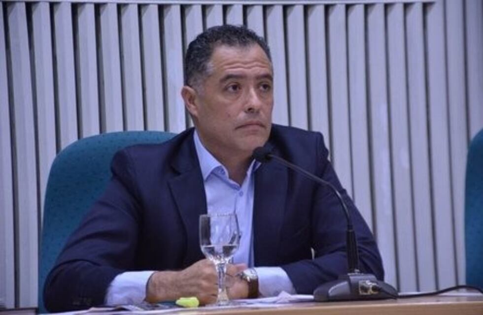 Vecinos de Las Heras intimaron al Vicegobernador, Eugenio Quiroga