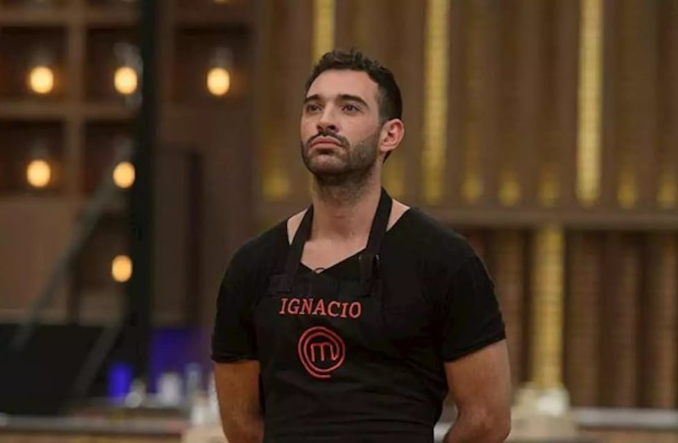 "Sirviendo con la mano": los memes a Nacho Sureda por la eliminación de "MasterChef"