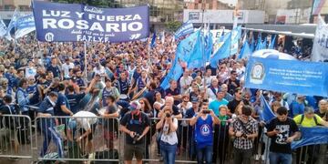 Masiva protesta sindical en Rosario contra el ajuste