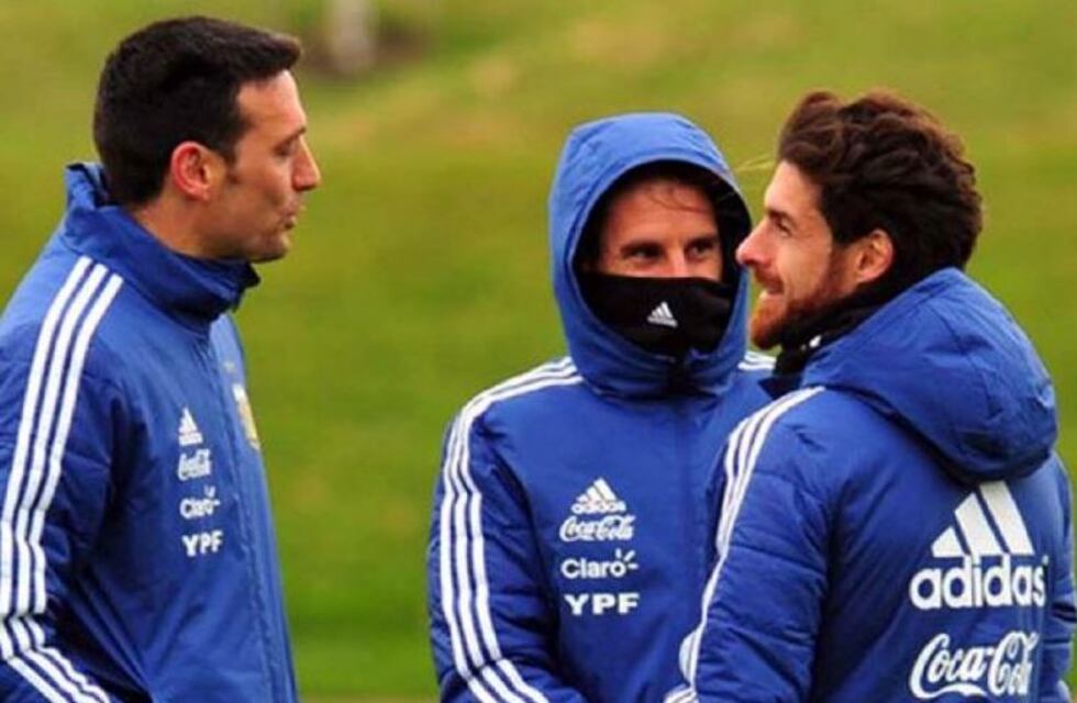 Beccacece apuntó a Scaloni por haberse quedado en la Selección Argentina