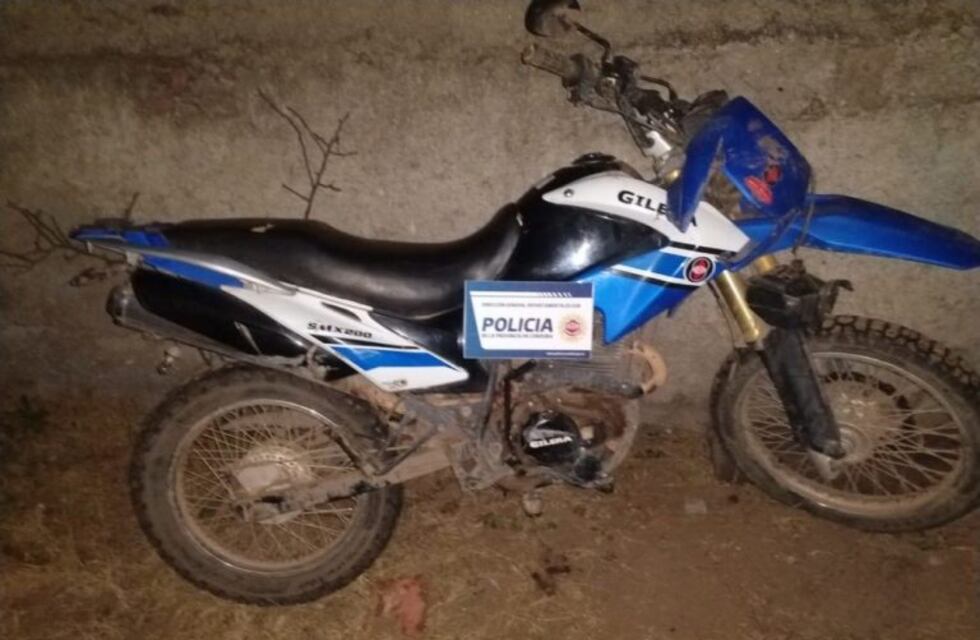 Murió motociclista embestido por una camioneta