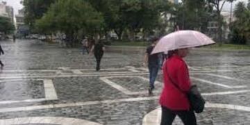 Lluvias y bancos de neblina y de nieva para la mañana del lunes\u002E