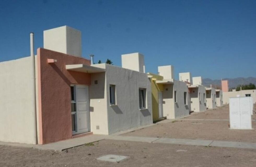 Escándalo en el IPV: cayó un empleado por una presunta estafa con casas