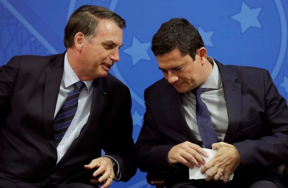 Brasil: Bolsonaro echó al jefe de la Policía que había designado Moro y crece la tensión