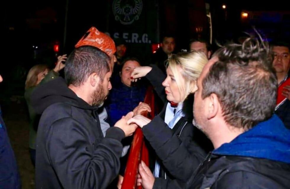 Incendio de fábrica: Bertone agradeció a los servicios de emergencia por el trabajo realizado